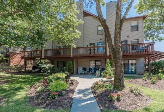 Foto del edificio - 869 Forest Trace Dr