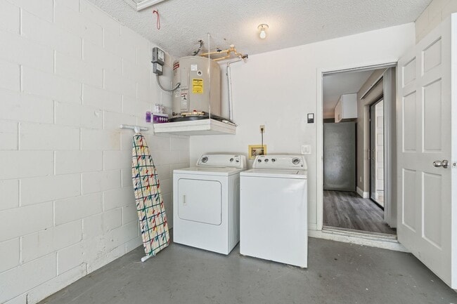 Foto del edificio - 3 bedroom condo