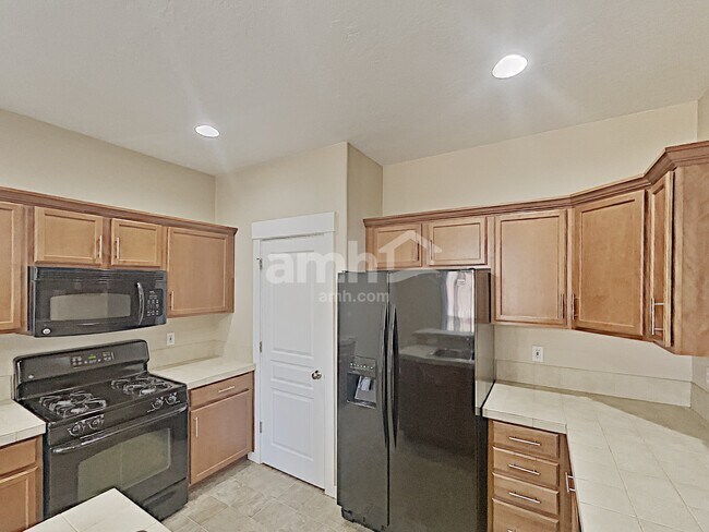 Foto del edificio - 1221 Canal Avenue SE