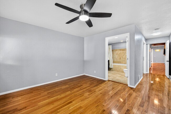 Foto del edificio - 2419 Tremont Pl