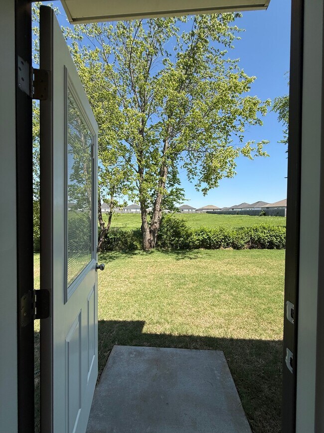 Photo - 6810 SW Dignity Ave Townhome