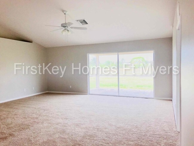 Foto del edificio - 434 NW 15th St