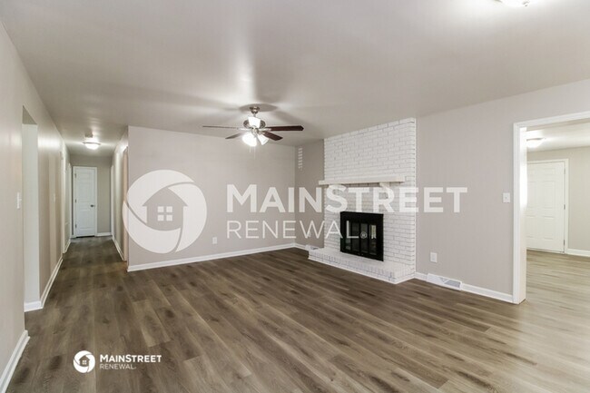 Foto del edificio - 633 Cedar Ln