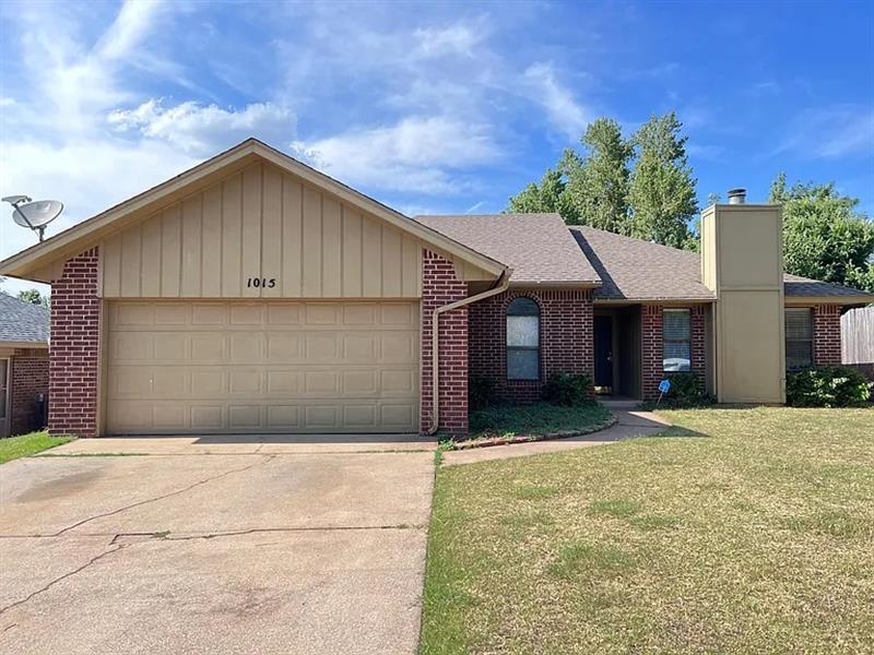 Fenced Yard House Rental in Edmond, OK