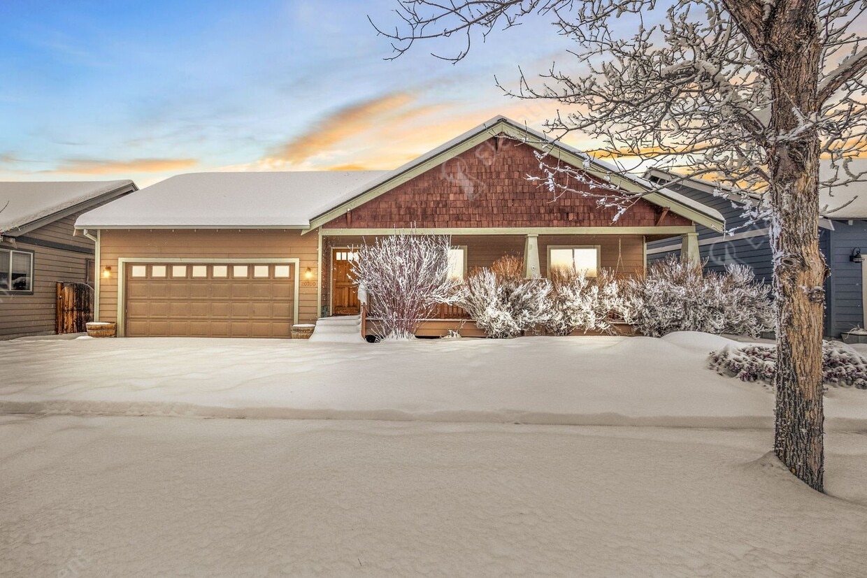 Northeast 3 BR 2 BA Singlelevel Home w/... House Rental in Bend