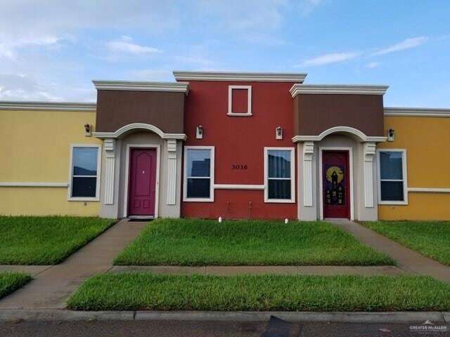 Foto principal - 3036 Scottland Dr
