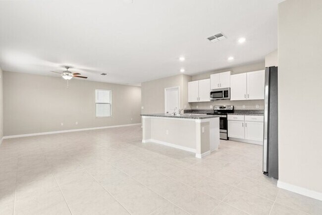 Foto del edificio - Like New Home For Rent in Touchstone!
