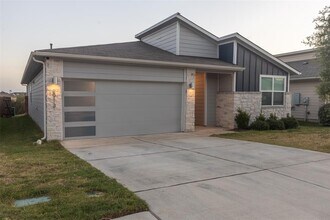 Building Photo - 2913 Louris Ln