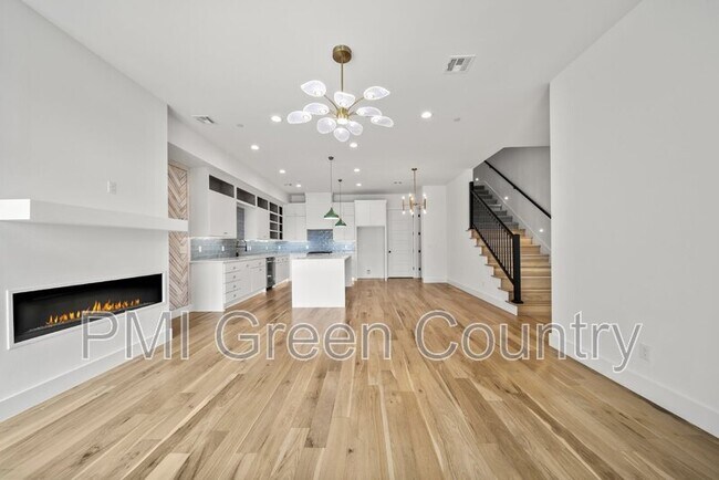 Foto del edificio - 118 E Elgin St