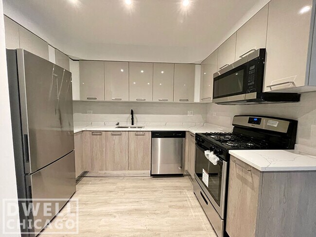 Foto del edificio - 7621 N Sheridan Rd