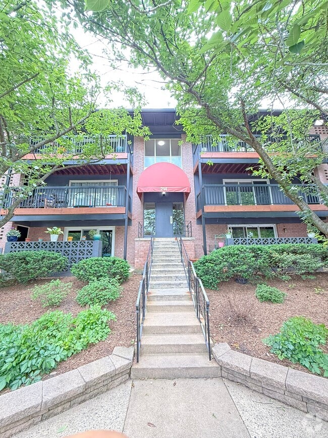 Building Photo - 214 Park Terrace Ct SE
