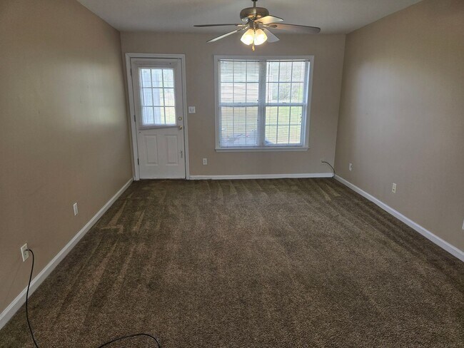 Building Photo - Beautiful duplex in Valdosta, Ga!