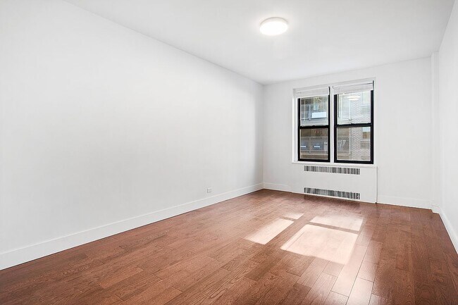 Foto del edificio - 125 W 96th St