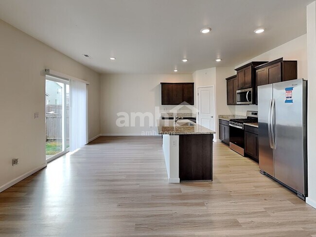 Foto del edificio - 1221 W 17th Ave