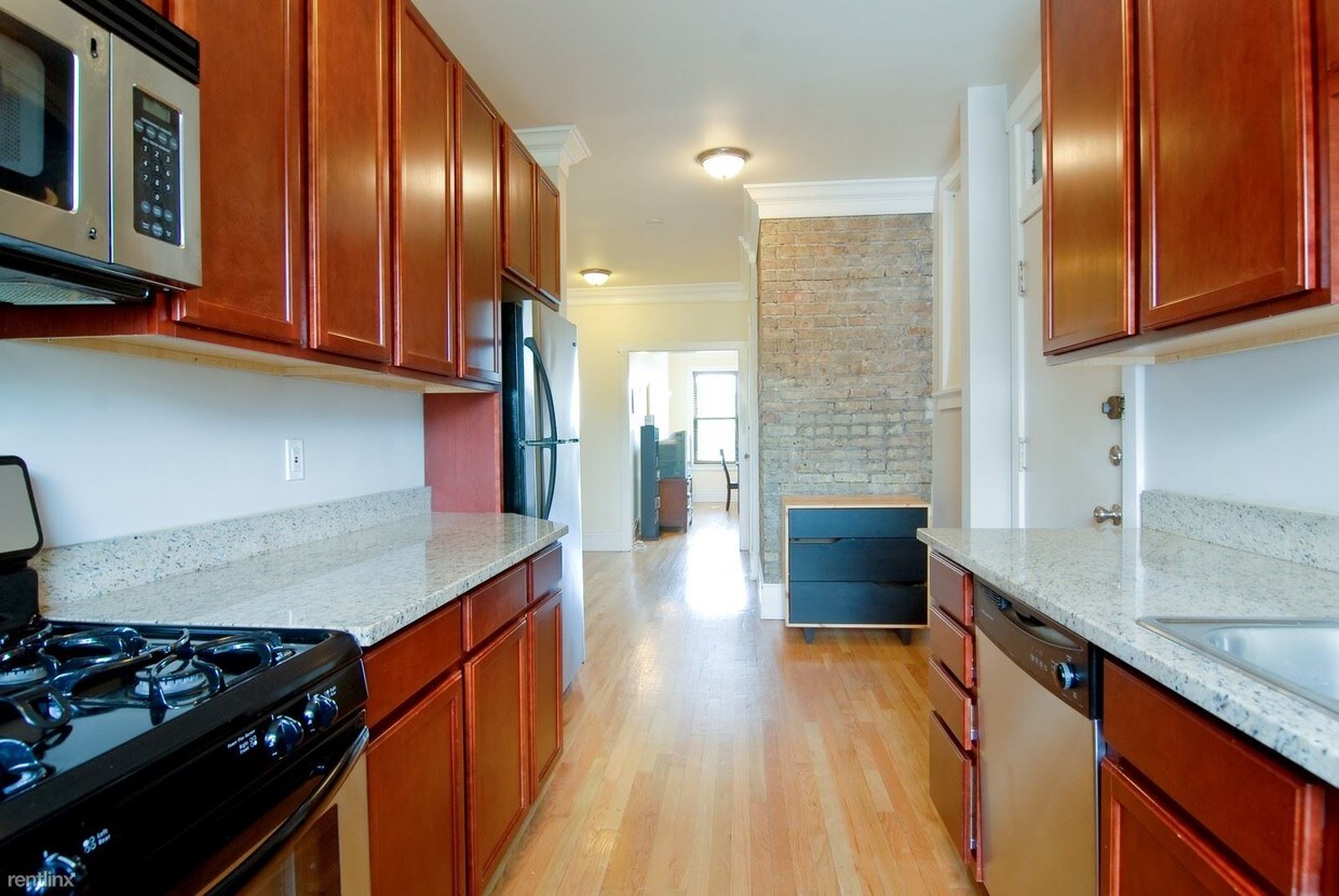Primary Photo - 2 br, 1 bath Condo - 2314 West Shakespeare...
