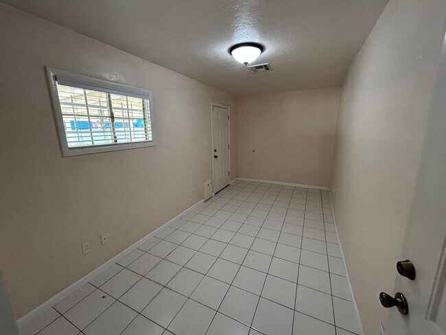 Foto del edificio - 5015 N 13th Ave