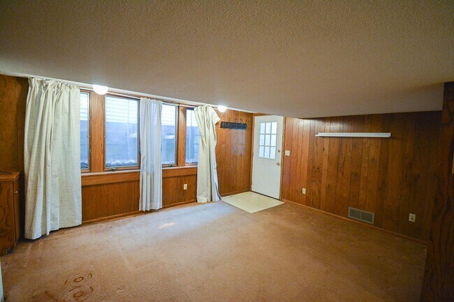 Foto del edificio - 619 2nd St NW