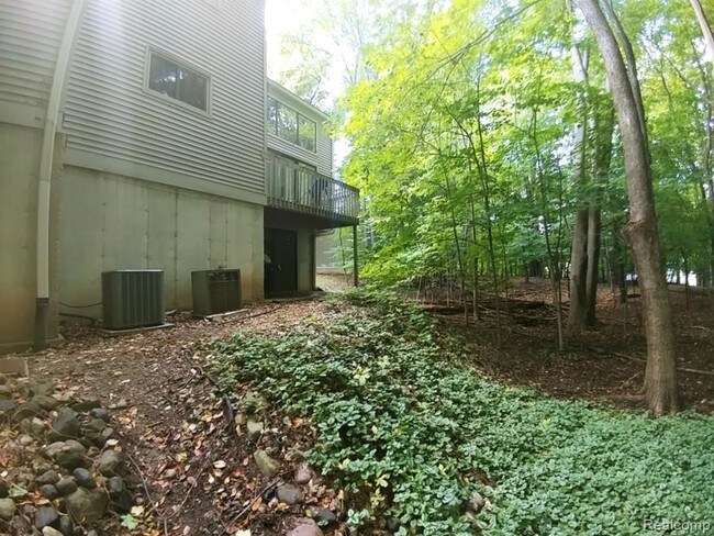 Building Photo - 3634 E Meadows Ct
