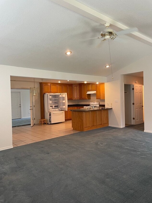 Primary Photo - Large Home!