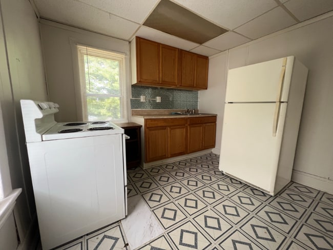 Building Photo - 314 Auburn St