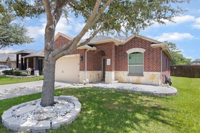 Building Photo - 3123 Hurst Green Ln