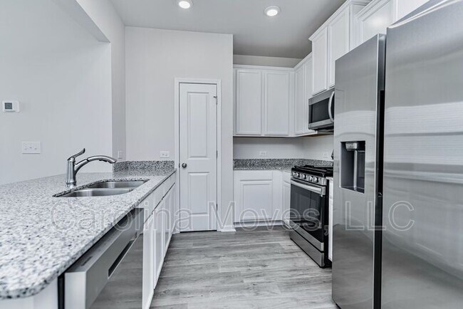 Foto del edificio - 133 Clingstone Trl