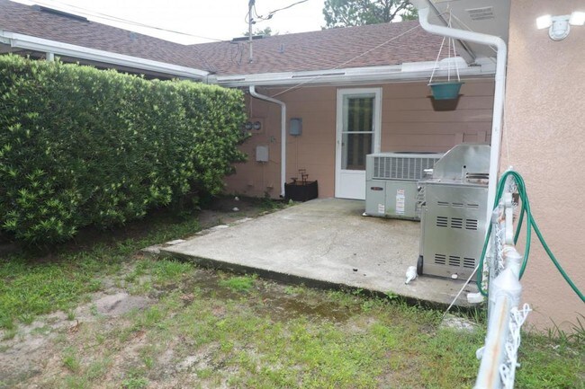 Building Photo - 415 Alamo Dr, Lakeland, FL 33813