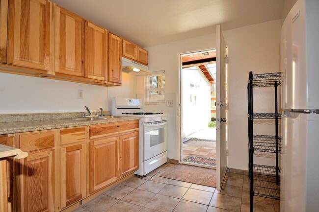Kitchen - 1853 Mann St