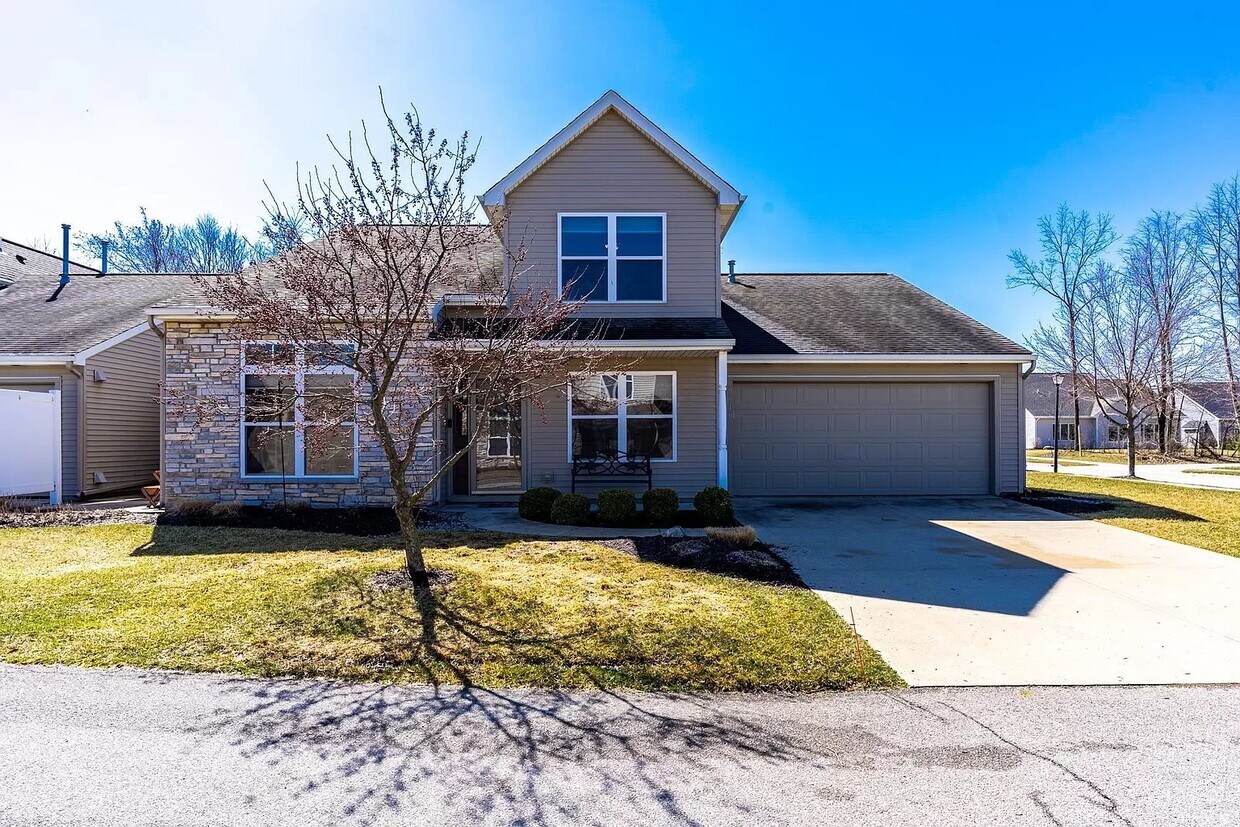 Front of House - 9910 Oak Trail Rd