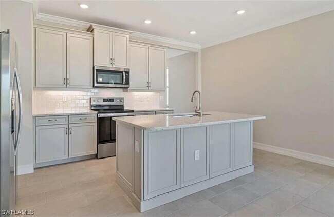 Foto del edificio - 16749 Seasons Coast Dr