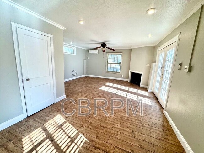 Foto del edificio - 2702 23rd St