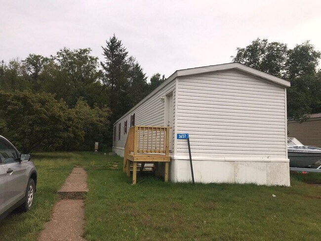Foto del edificio - 3 Bedrooms, 2 Bathrooms in Pequot Terrace Trailer Park, Pequot Lakes, MN Lot B27