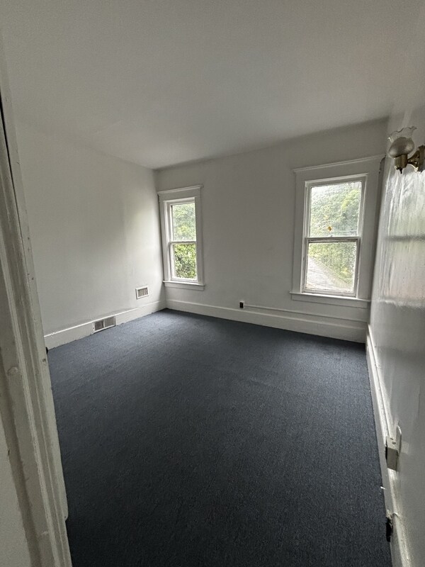 Foto principal - 442 Wohlers Ave