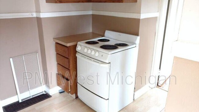 Foto del edificio - 1948 Silver Ave SE