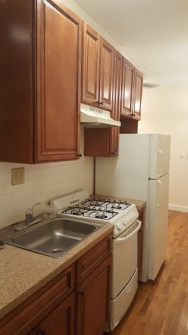 Primary Photo - 541 Bergen St