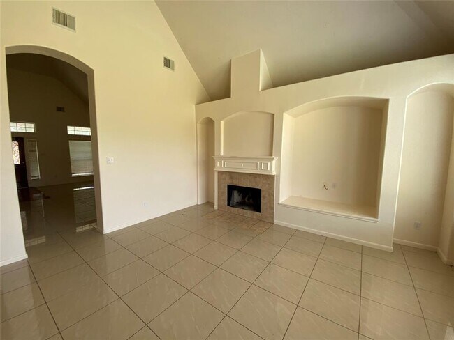 Foto del edificio - 16618 New Market Ln