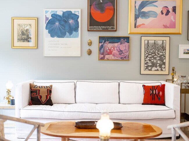 Building Photo - 703 SE A St