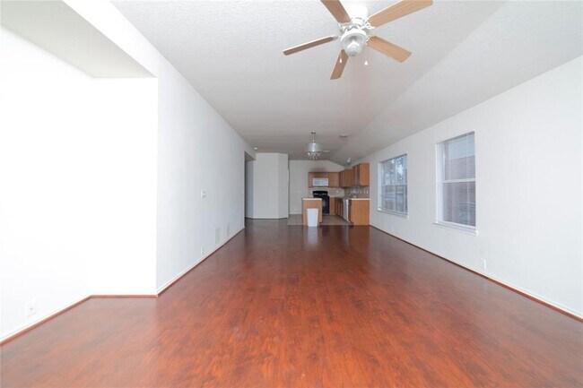 Building Photo - 15019 Sugar Pl Dr