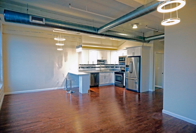 Photo - 150 Chestnut St Townhome