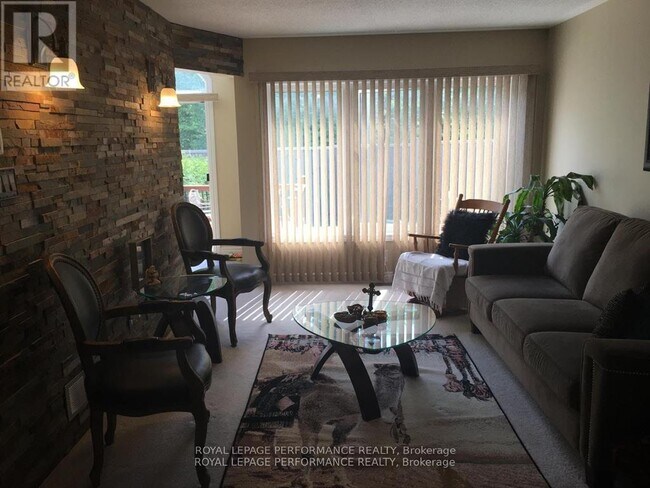 Building Photo - 414 Galatina Way