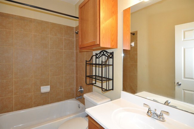 Foto del edificio - 24772 Penny Ln