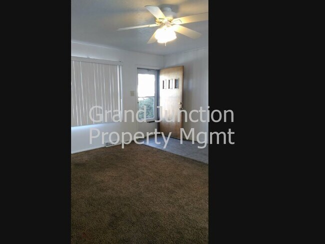 Building Photo - Single Family Home Near CMU