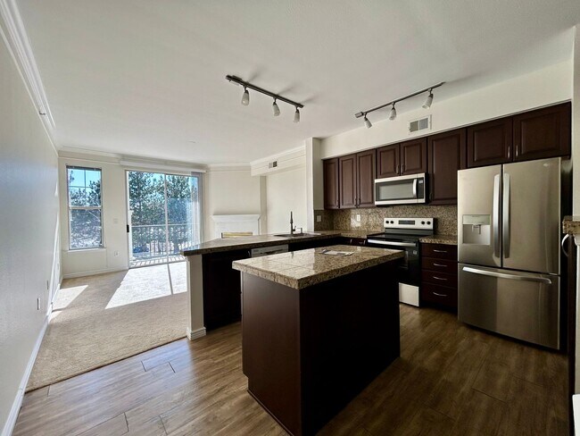 Foto del edificio - Spacious 2 Bedroom Townhome with Mountain Views in Superior