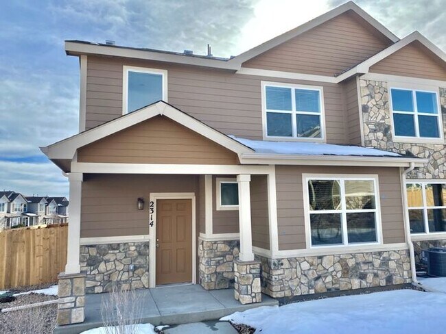 Foto del edificio - 3 Bed, 2.5 Bath Townhome in West Greeley. ...