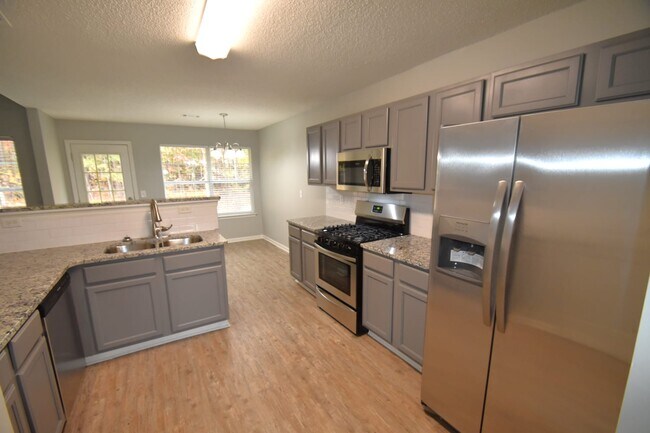 Building Photo - 1012 Maris Ln