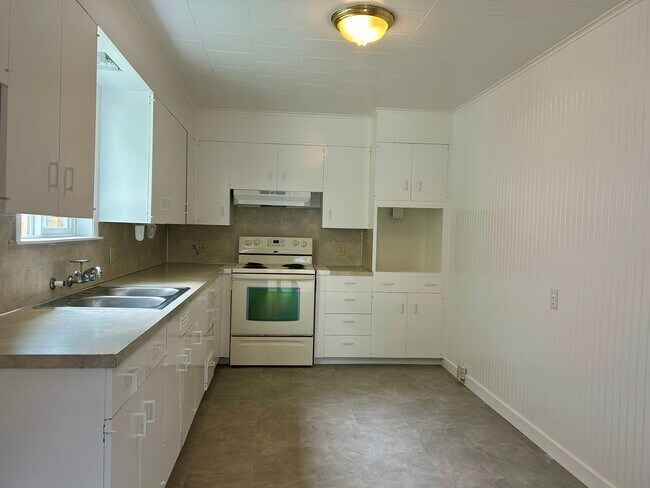 Foto del edificio - 1020 W Heron St