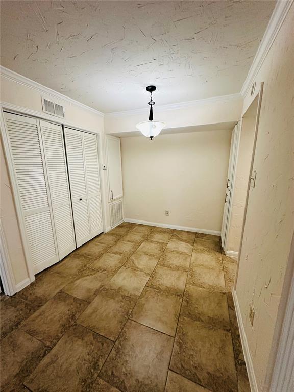Foto principal - 7200 Clarewood Dr