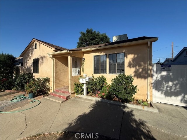 Building Photo - 7051 Lindley Ave