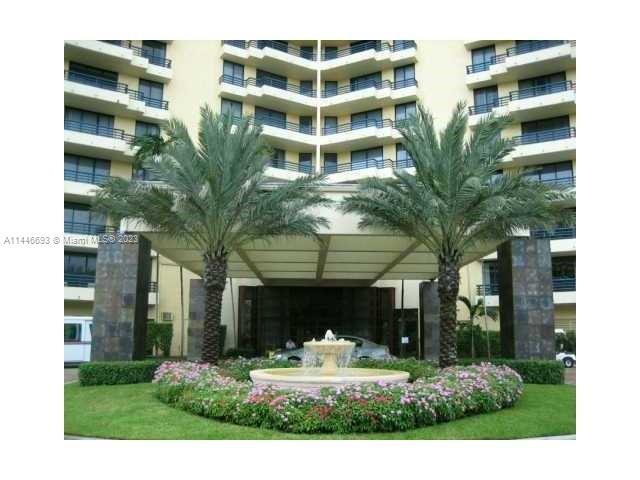 Foto del edificio - 3300 NE 191st St