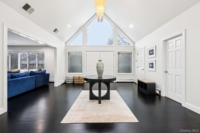 Building Photo - 6 Carol Ln